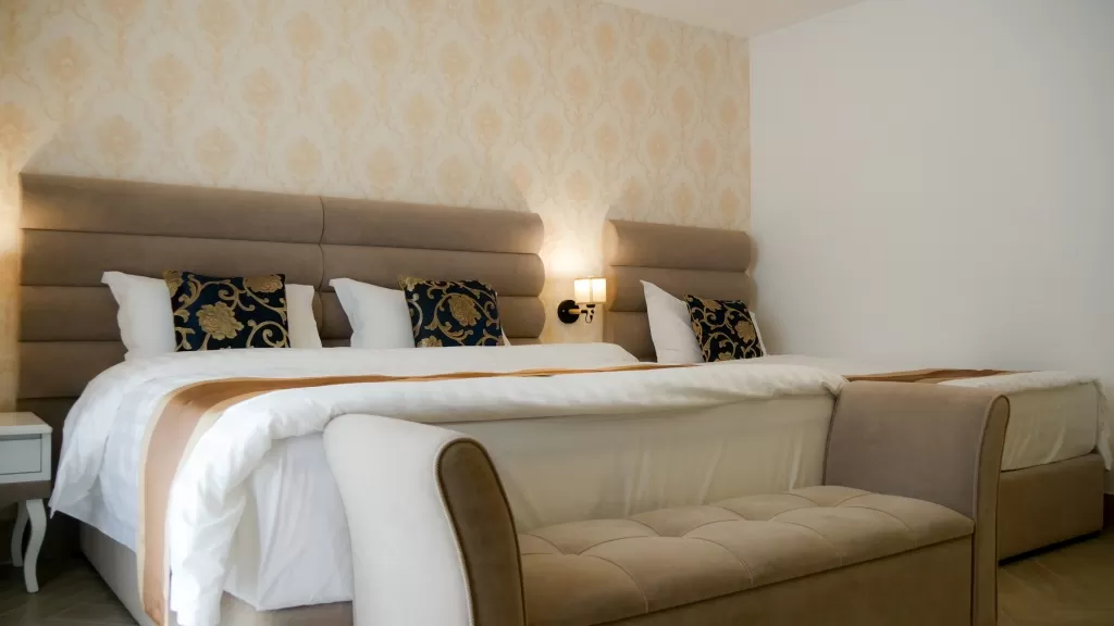 Fa-Fa Premium TRPL 1.jpg